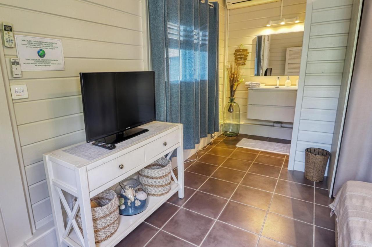 Bungalow Proche Plage サント・リュス エクステリア 写真